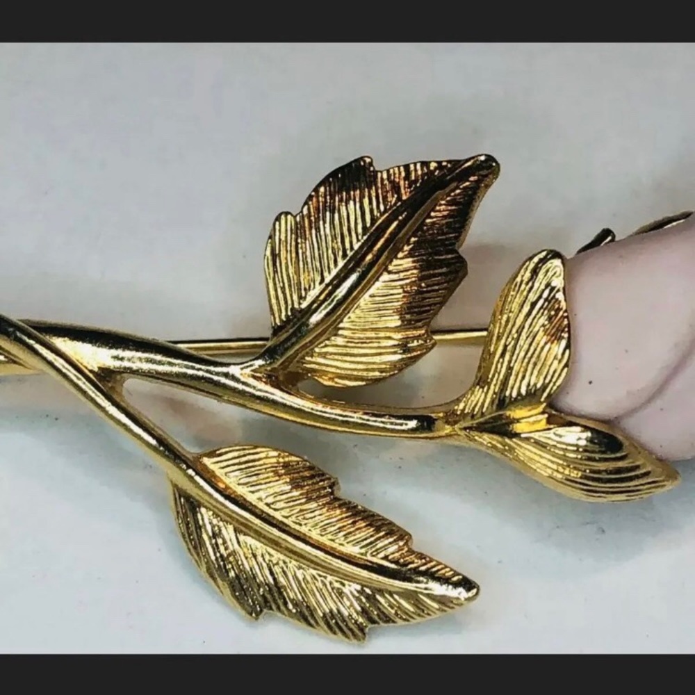 Vintage Gold Toned Long Stem Rose Brooch Pin Back - Picture 2 of 4